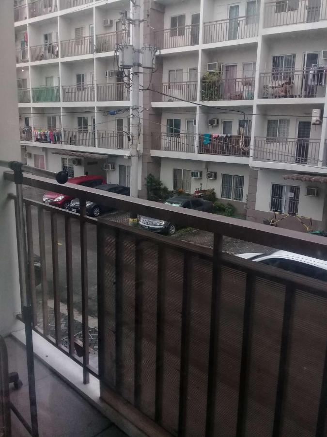 Ekonumi Rooms At Moonwalk Paranaque Paranaque City ภายนอก รูปภาพ