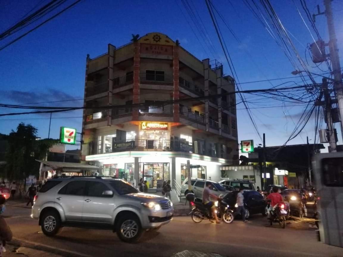Ekonumi Rooms At Moonwalk Paranaque Paranaque City ภายนอก รูปภาพ