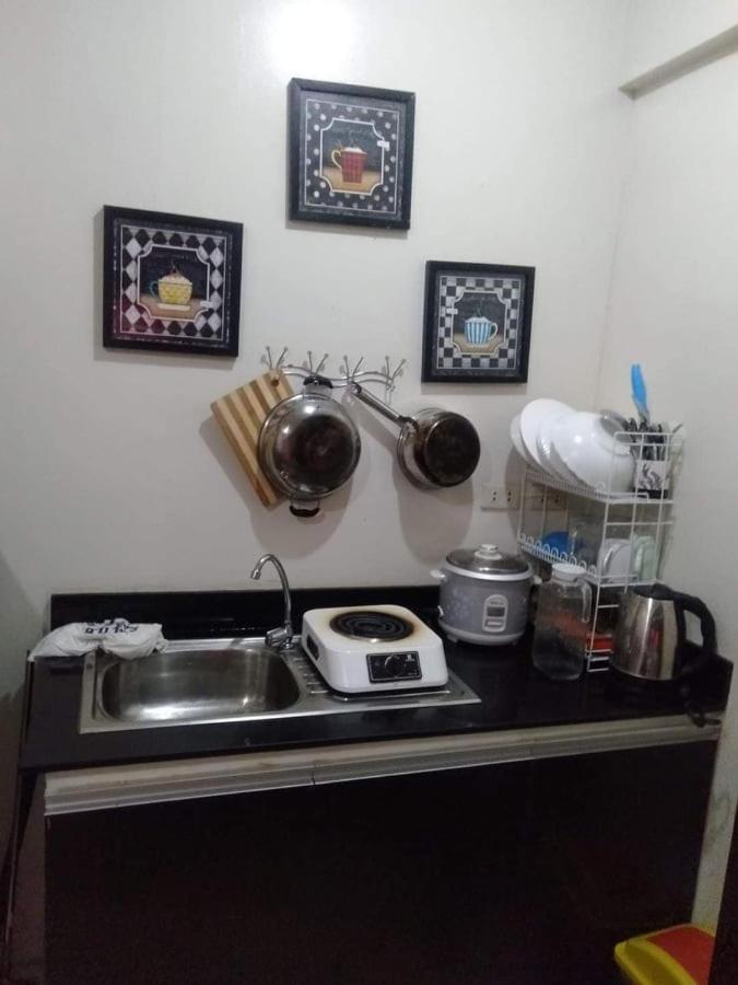 Ekonumi Rooms At Moonwalk Paranaque Paranaque City ภายนอก รูปภาพ