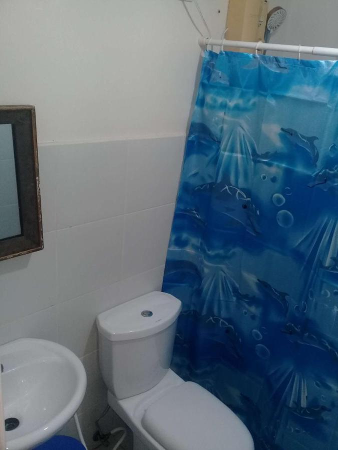 Ekonumi Rooms At Moonwalk Paranaque Paranaque City ภายนอก รูปภาพ
