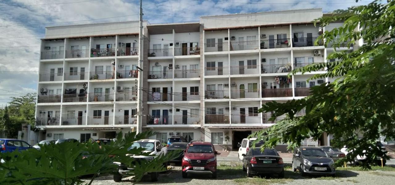Ekonumi Rooms At Moonwalk Paranaque Paranaque City ภายนอก รูปภาพ
