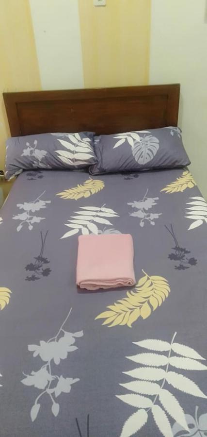 Ekonumi Rooms At Moonwalk Paranaque Paranaque City ภายนอก รูปภาพ