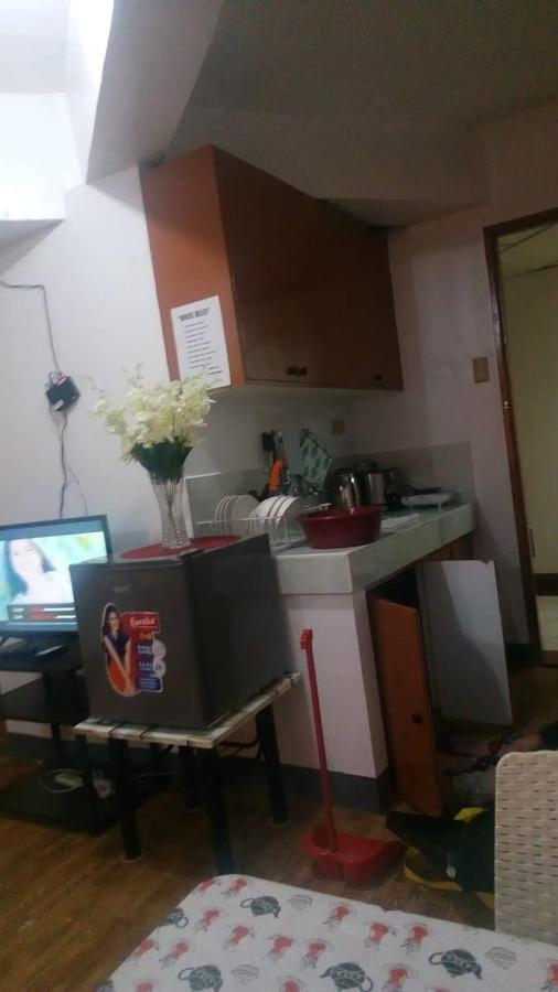 Ekonumi Rooms At Moonwalk Paranaque Paranaque City ภายนอก รูปภาพ