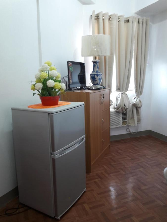 Ekonumi Rooms At Moonwalk Paranaque Paranaque City ภายนอก รูปภาพ